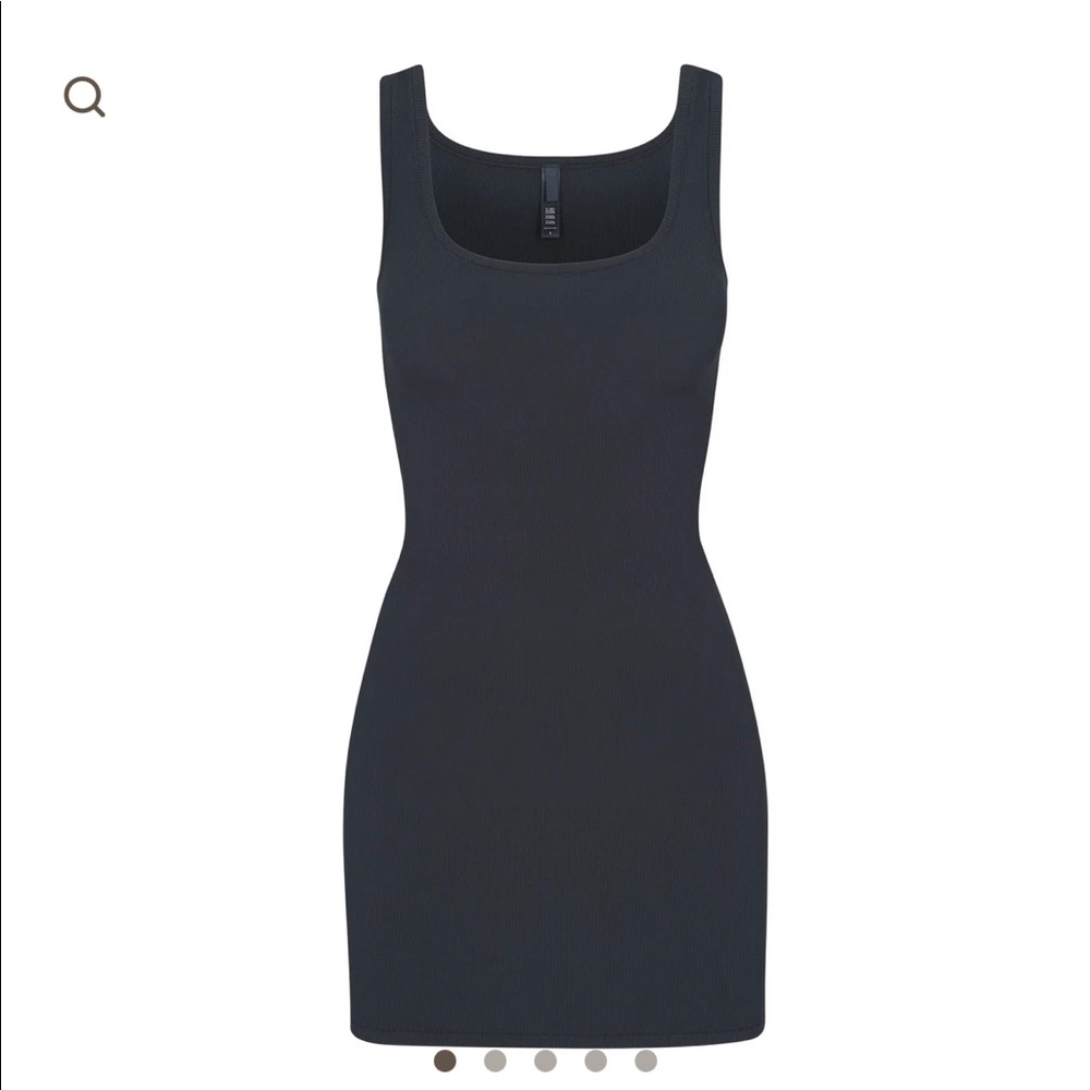 Never been worn tags on small granite dress SKIMS